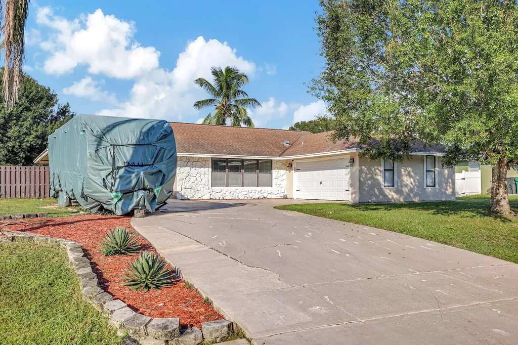 1092 SE Prineville Street Port St Lucie FL 34983