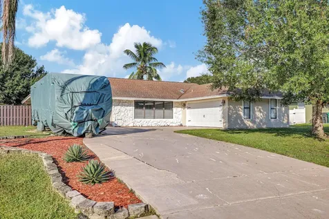 1092 SE Prineville Street Port St Lucie FL 34983