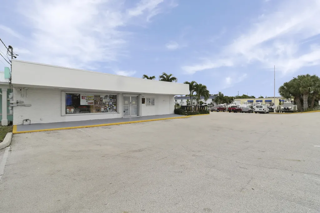 631 Northlake Boulevard North Palm Beach FL 33408