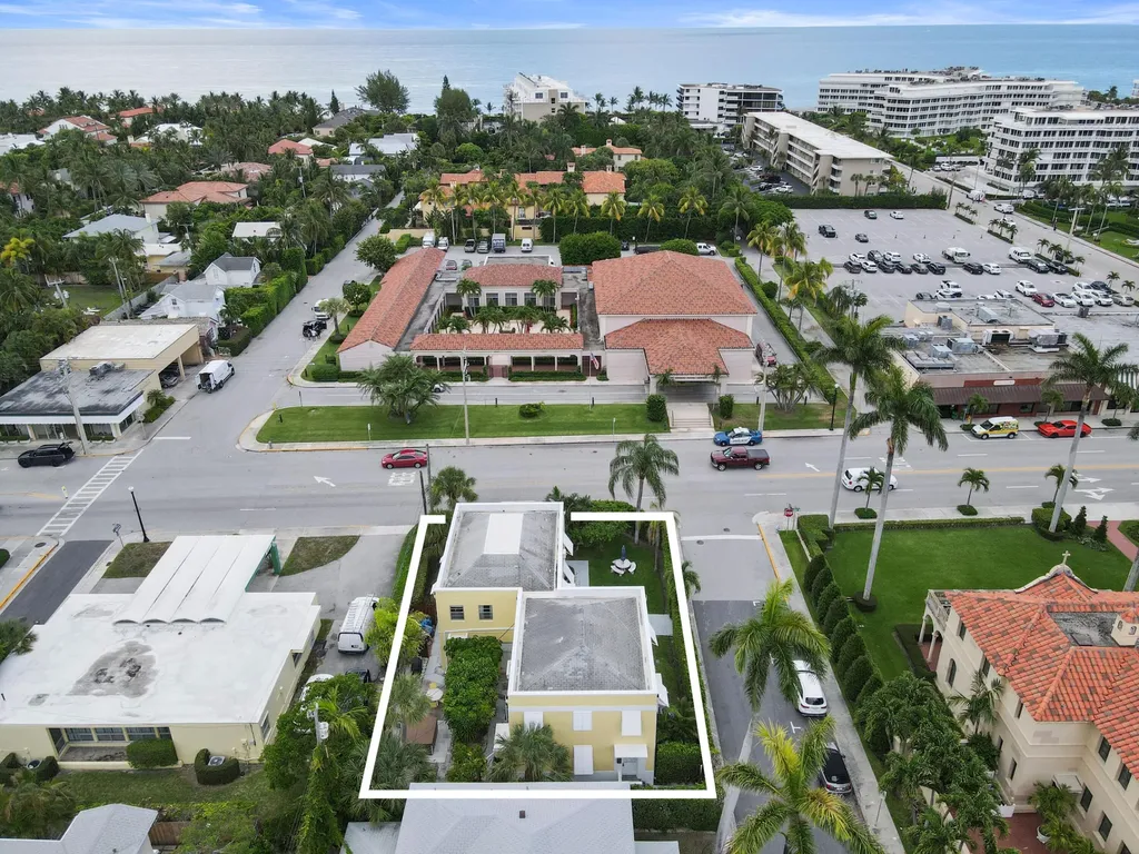 172 N County Road Palm Beach FL 33480