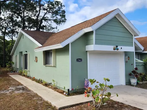 1362 SE La Haven Court Port St Lucie FL 34952
