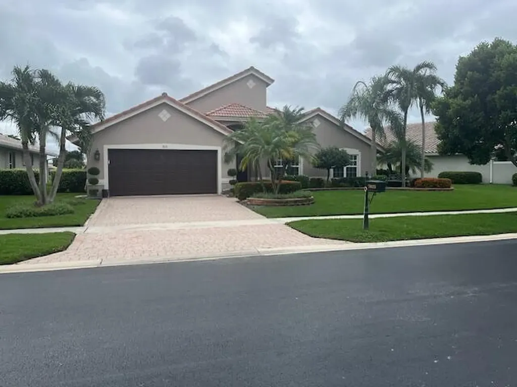 7033 Falls Road E Boynton Beach FL 33437
