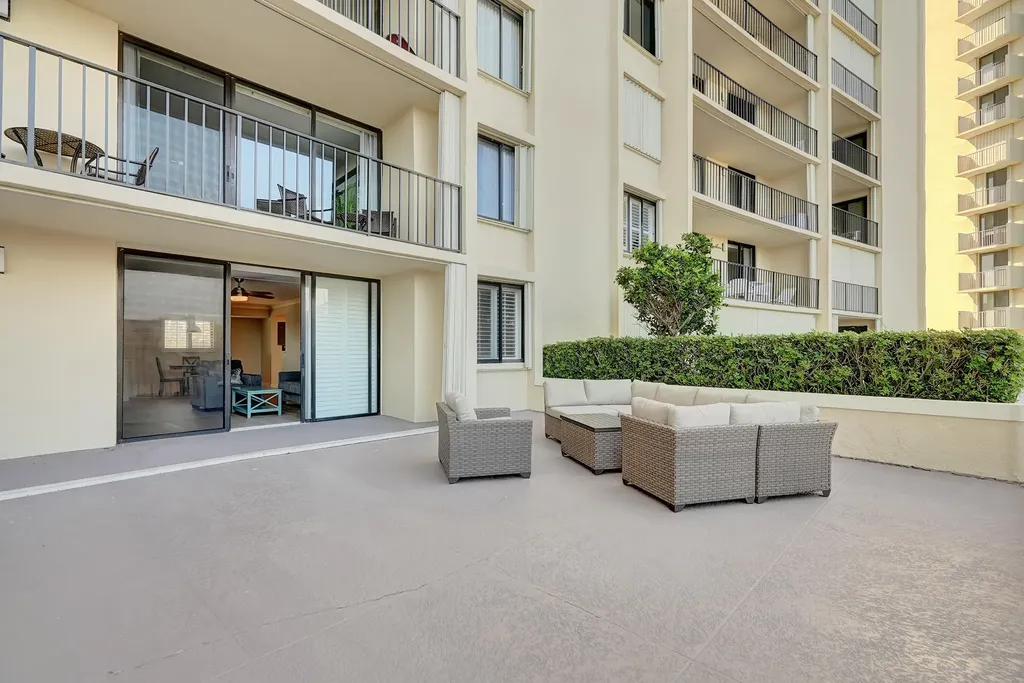 100 Ocean Trail Way Jupiter FL 33477