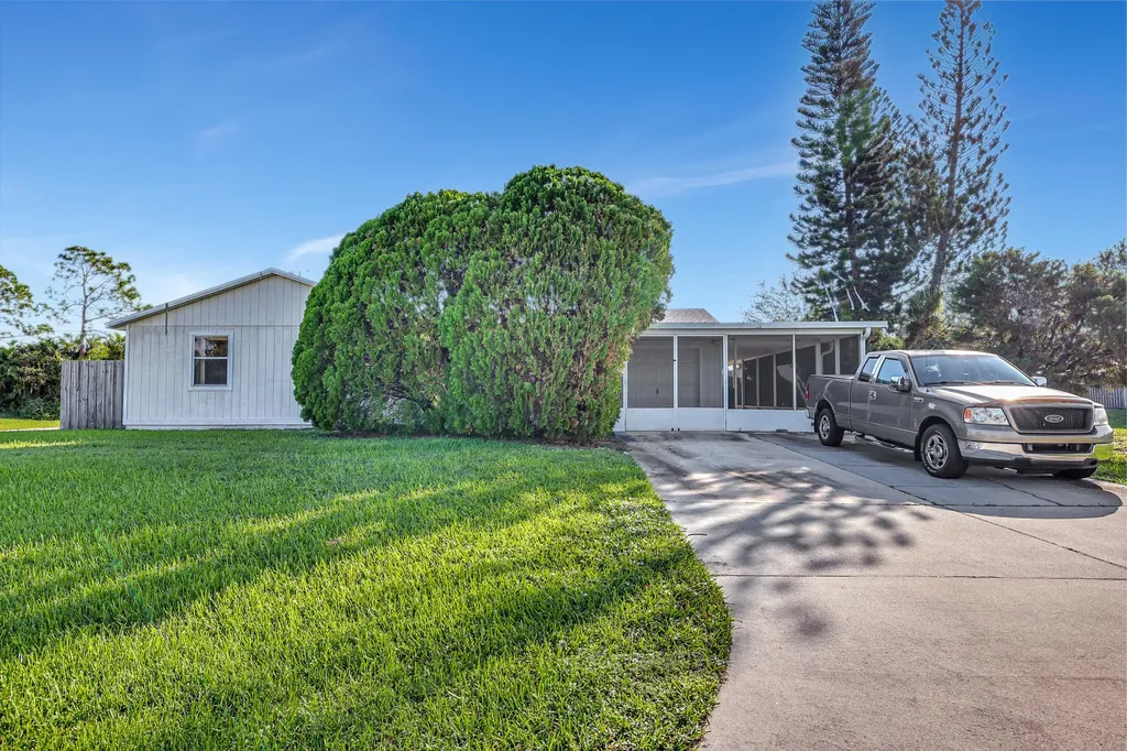 4665 SW Savona Boulevard Port St Lucie FL 34953