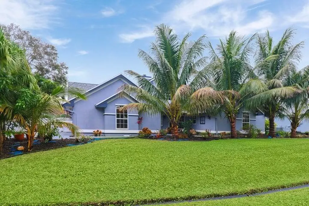 2062 SE Crowberry Drive Port St Lucie FL 34983