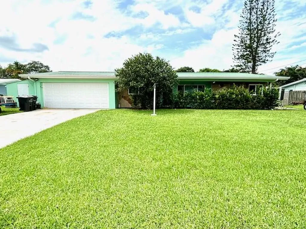 4013 Greenwood Drive Fort Pierce FL 34982