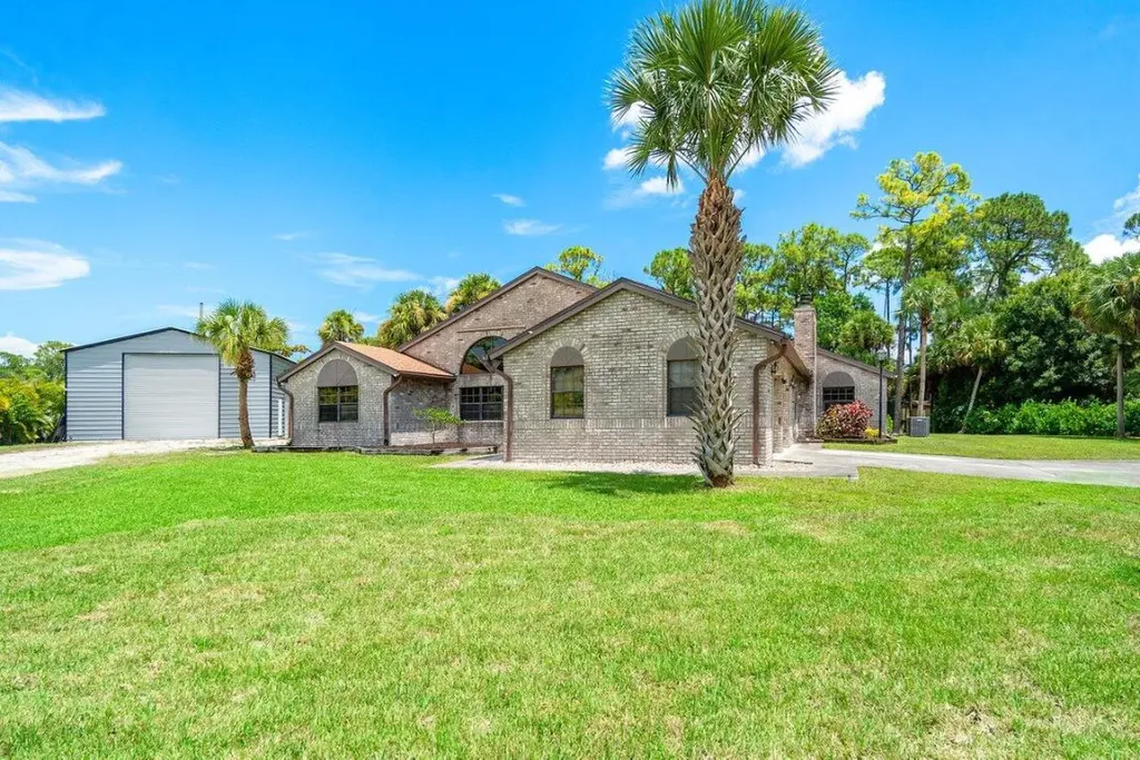 16915 63rd Road N Loxahatchee FL 33470