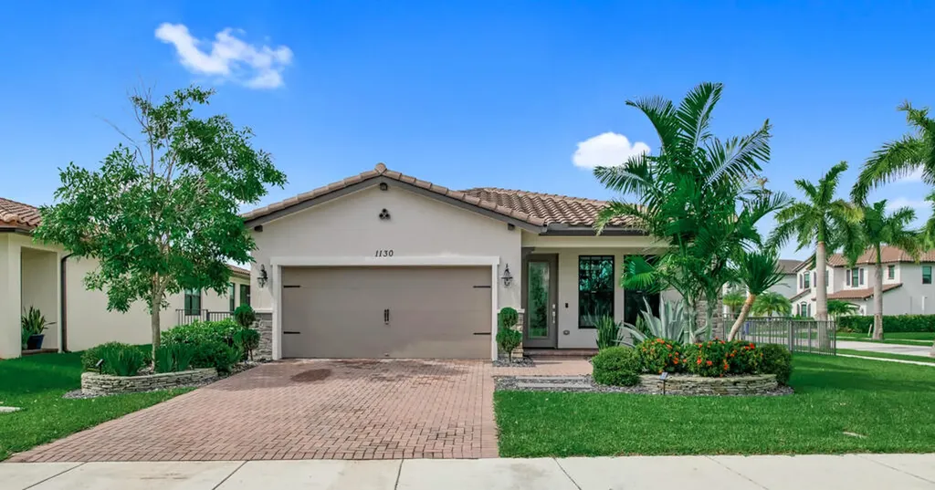 1130 Whitcombe Drive Royal Palm Beach FL 33411