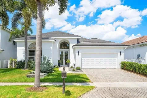 5712 Regency Circle E Boca Raton FL 33496