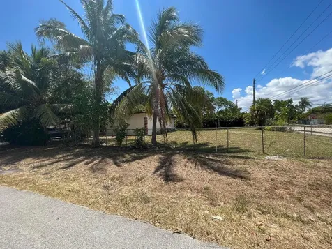 821 SW 4th Avenue Delray Beach FL 33444