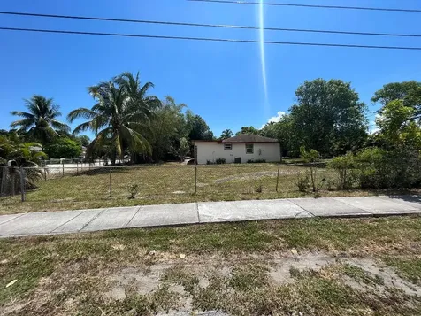 821 SW 4th Avenue Delray Beach FL 33444