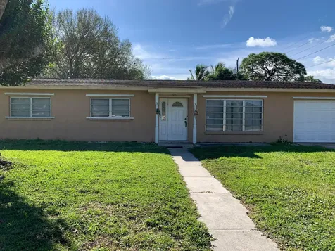 363 Hosbine Street Fort Pierce FL 34982
