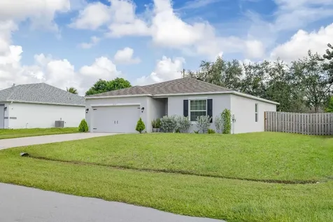 1817 SW Effland Avenue Port St Lucie FL 34953