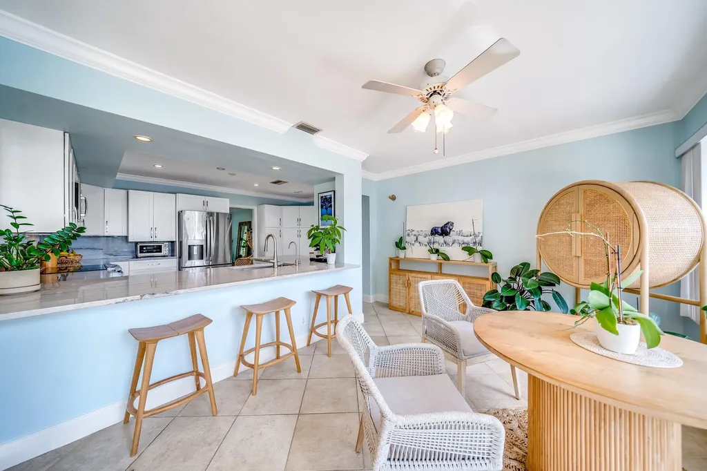4010 NE 25th Avenue Lighthouse Point FL 33064