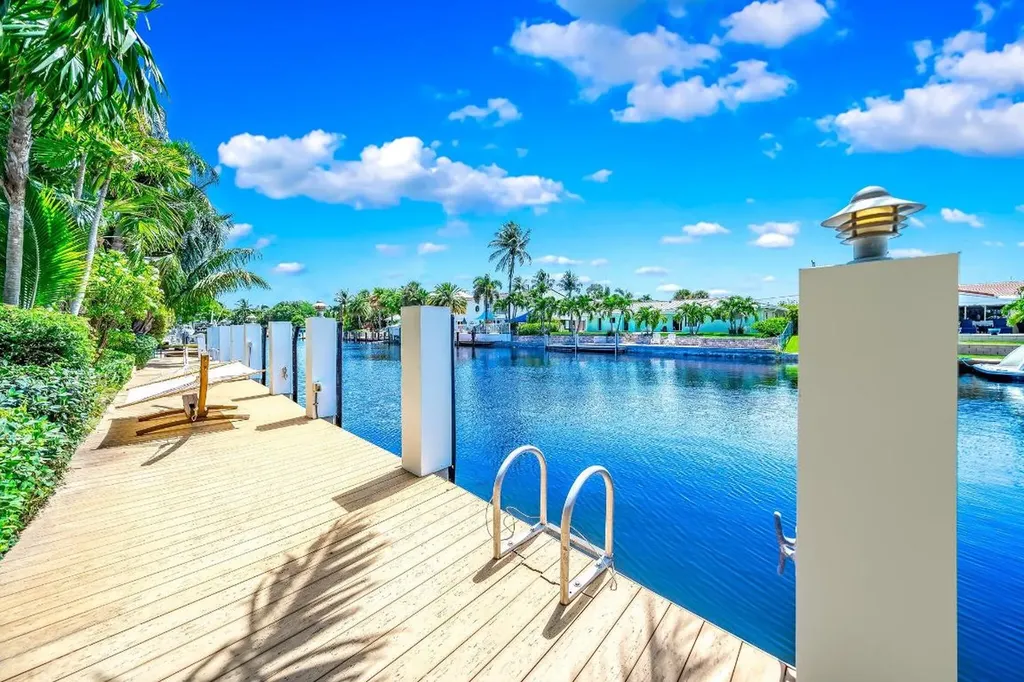 4010 NE 25th Avenue Lighthouse Point FL 33064