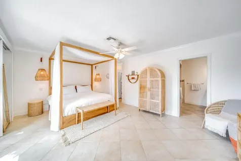 4010 NE 25th Avenue Lighthouse Point FL 33064