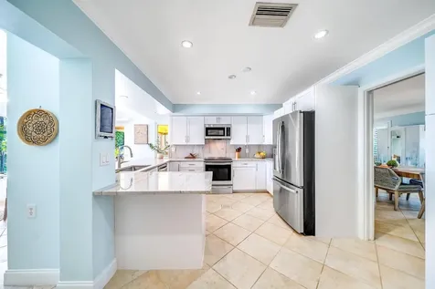4010 NE 25th Avenue Lighthouse Point FL 33064