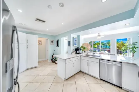 4010 NE 25th Avenue Lighthouse Point FL 33064
