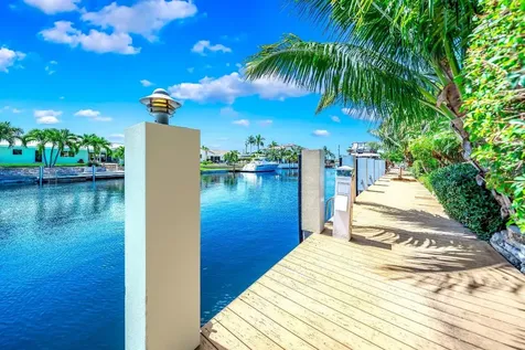 4010 NE 25th Avenue Lighthouse Point FL 33064
