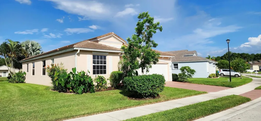 533 SW Indian Key Drive Port St Lucie FL 34986