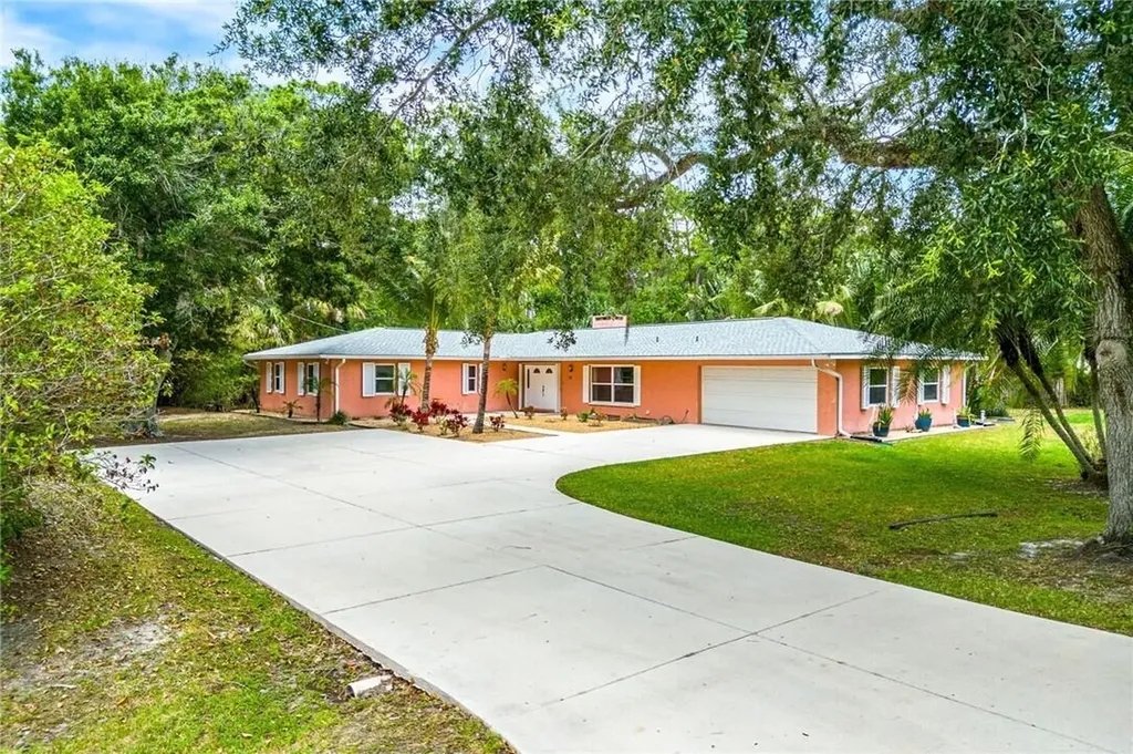 115 36th Court Vero Beach FL 32968