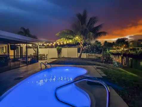 330 SE 9th Street Pompano Beach FL 33060