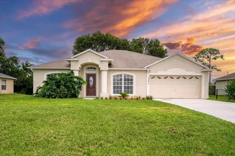 2394 SW Fern Circle Port St Lucie FL 34953