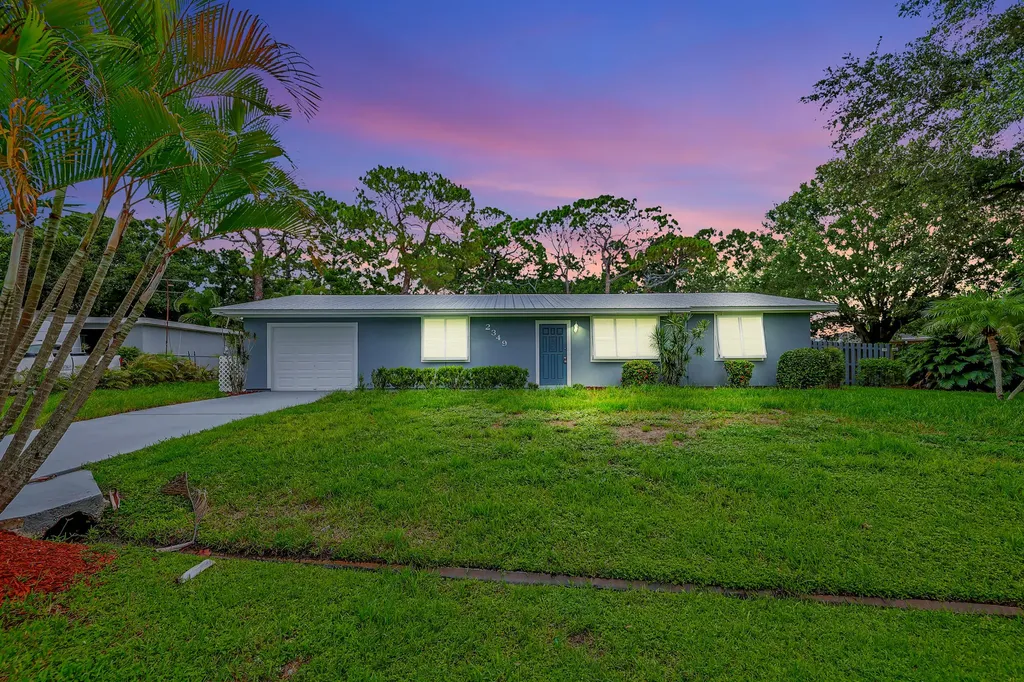 2349 SE West Street Port St Lucie FL 34984