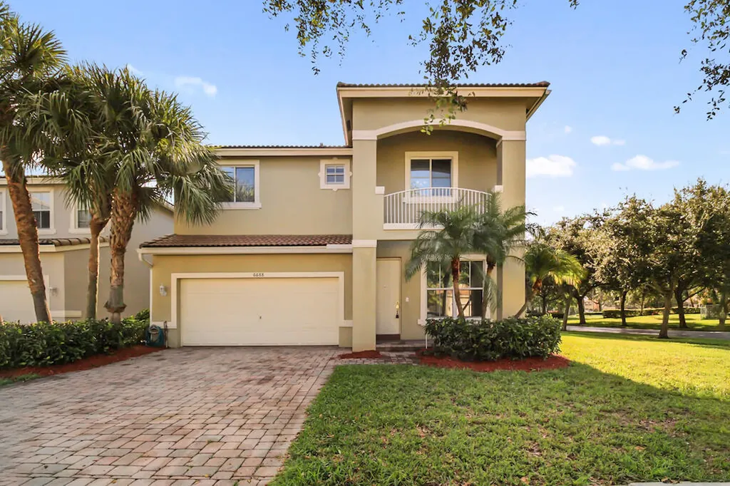 6688 Lurais Drive Lake Worth FL 33463