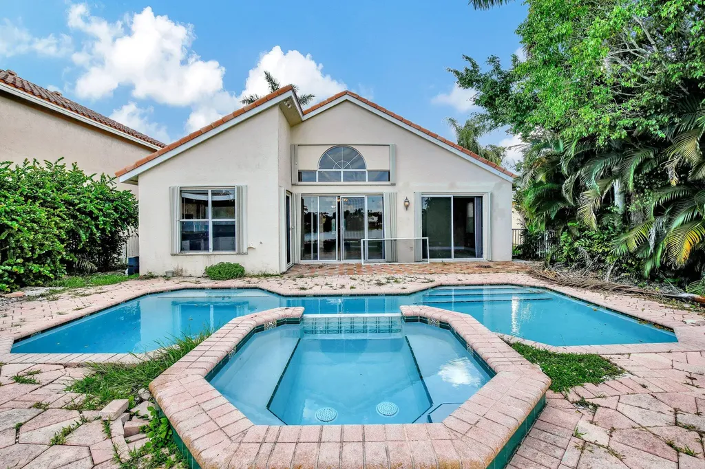 18435 NW 13th Street Pembroke Pines FL 33029