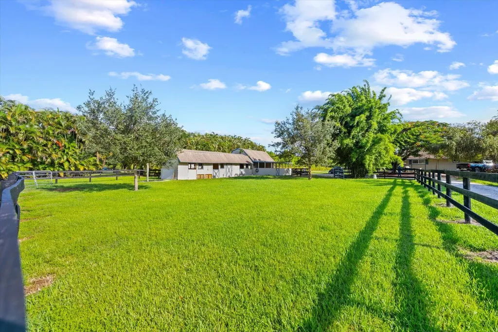 9405 102nd Place S Boynton Beach FL 33473