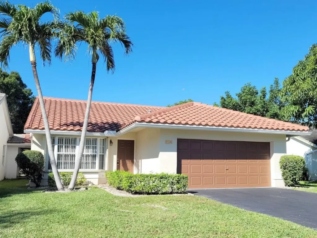 2816 NW 95th Avenue Coral Springs FL 33065
