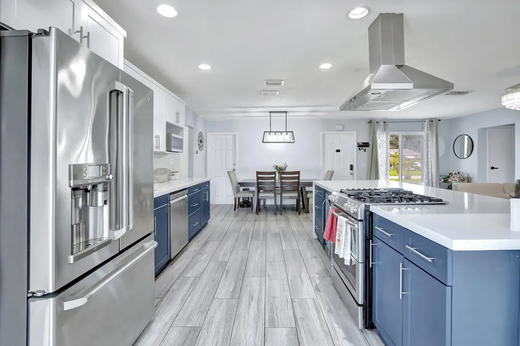 9330 NW 26th Place Sunrise FL 33322