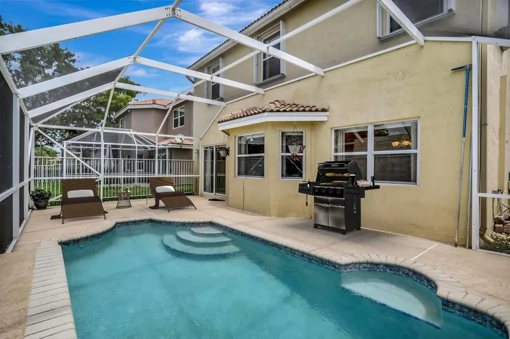 7093 Crescent Creek Lane Coconut Creek FL 33073