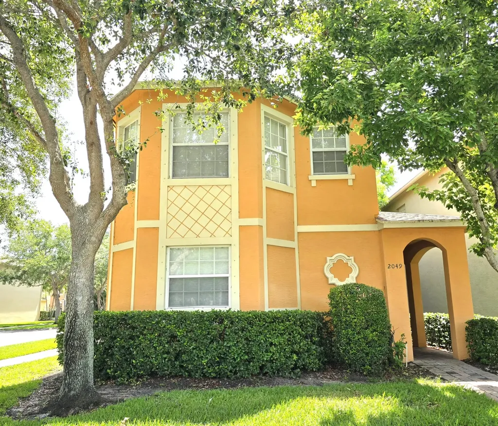2049 SE June Park Drive Port St Lucie FL 34952