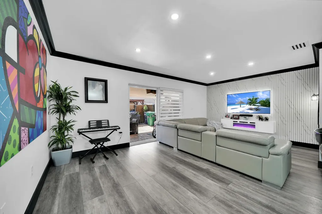 17762 SW 140th Court Miami FL 33177