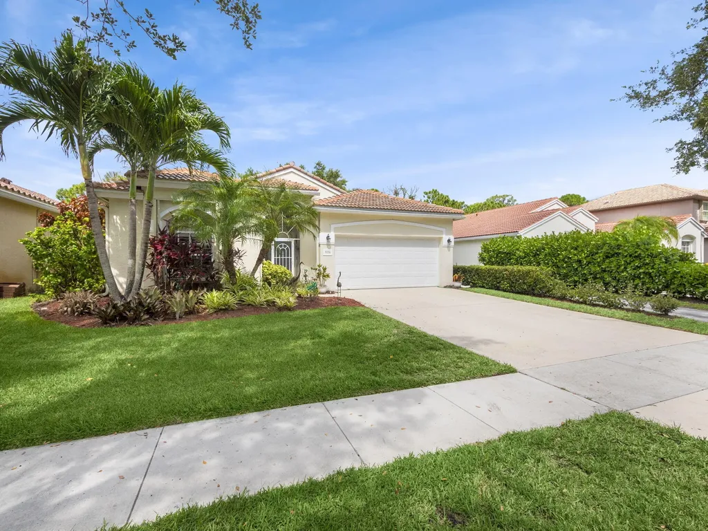 7136 SE Twin Oaks Circle Stuart FL 34997