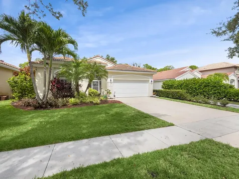 7136 SE Twin Oaks Circle Stuart FL 34997