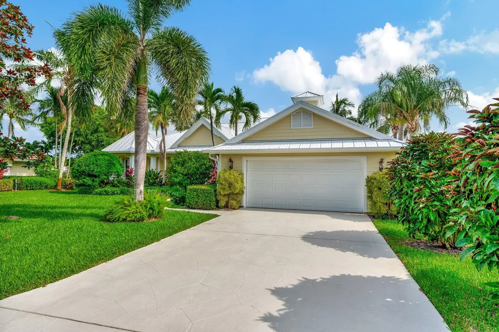 7937 SE Osprey Street Hobe Sound FL 33455