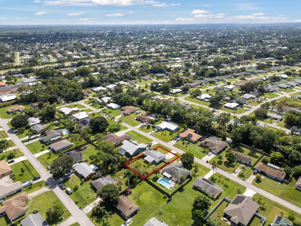 1167 SE Proctor Lane Port St Lucie FL 34983
