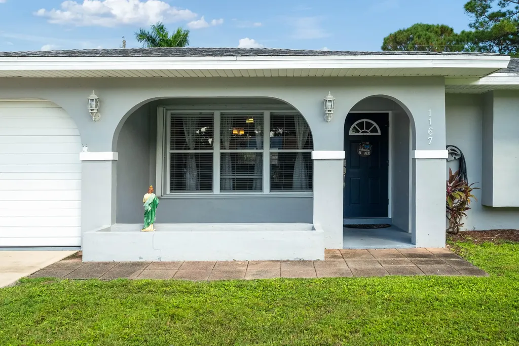 1167 SE Proctor Lane Port St Lucie FL 34983