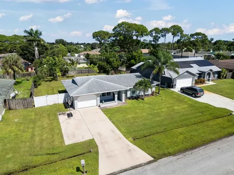 1167 SE Proctor Lane Port St Lucie FL 34983