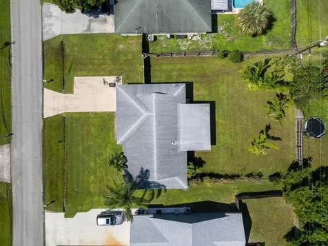 1167 SE Proctor Lane Port St Lucie FL 34983
