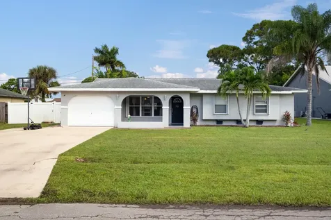 1167 SE Proctor Lane Port St Lucie FL 34983