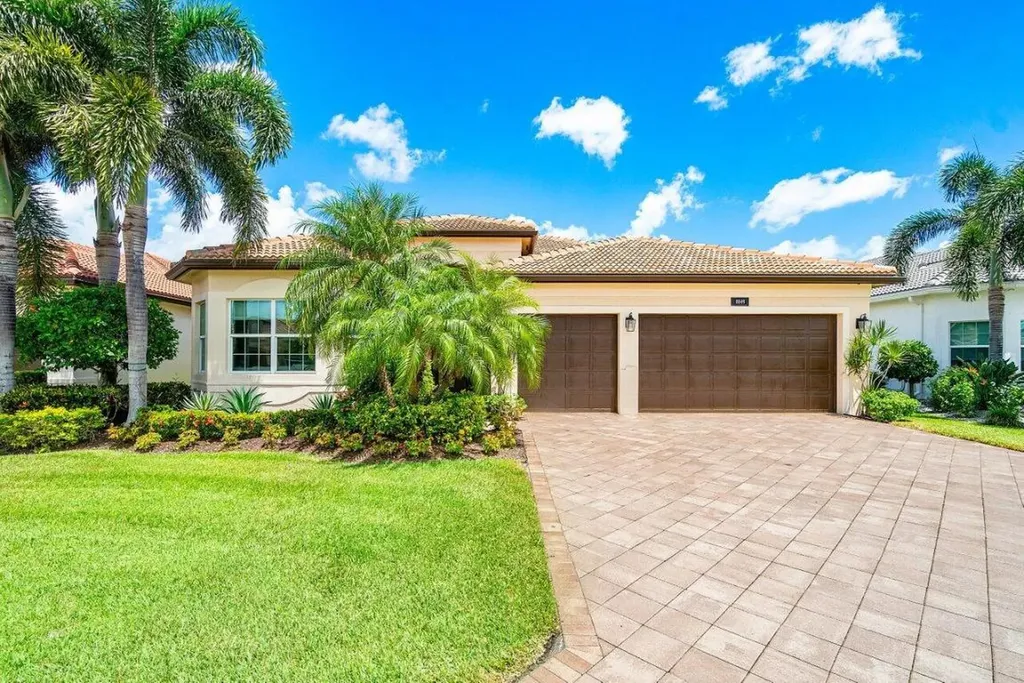 8849 Golden Mountain Circle Boynton Beach FL 33473
