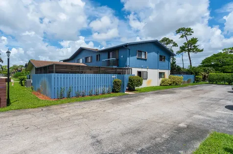 4584 Holly Lake Drive Lake Worth FL 33463