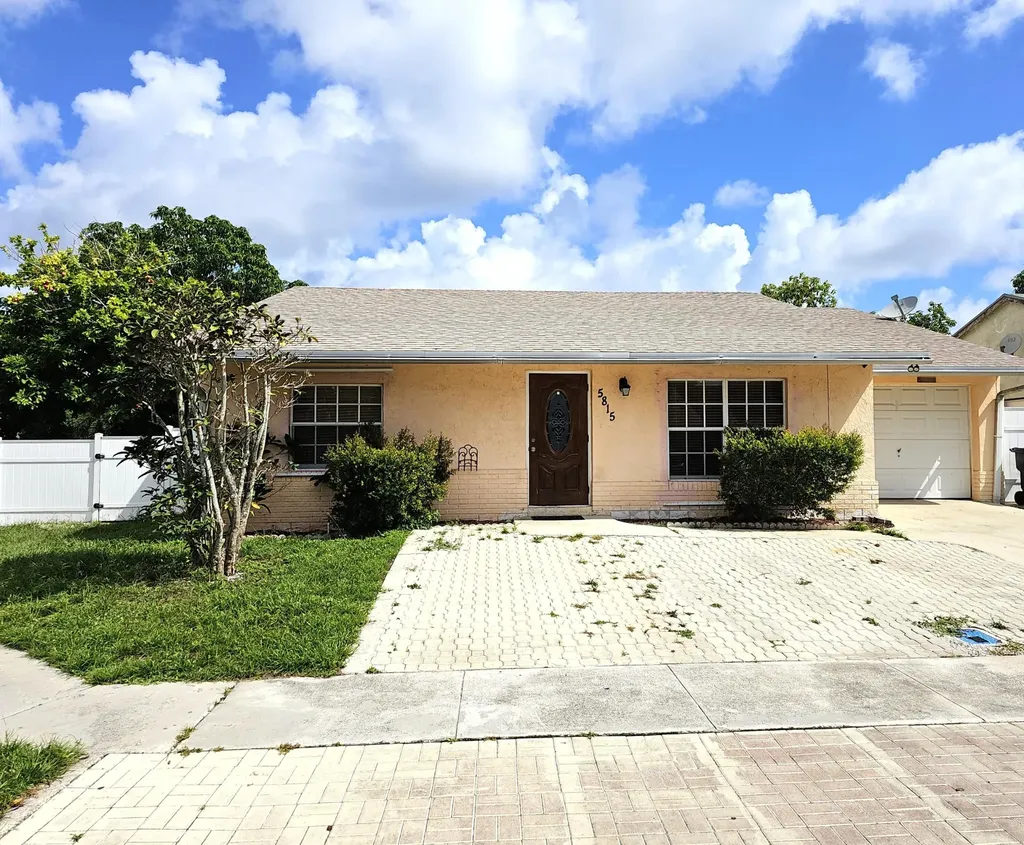 5815 Eddy Court Lake Worth FL 33463