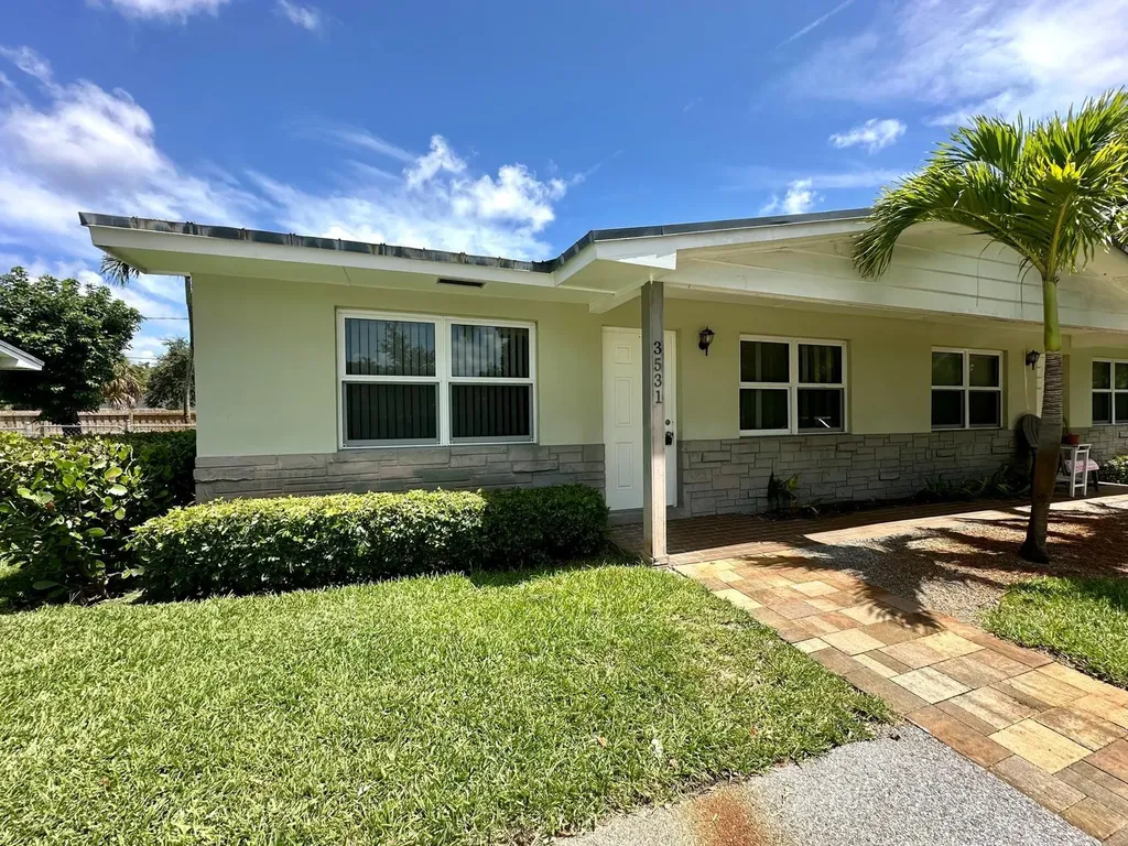 3531 Burma Court Palm Beach Gardens FL 33403