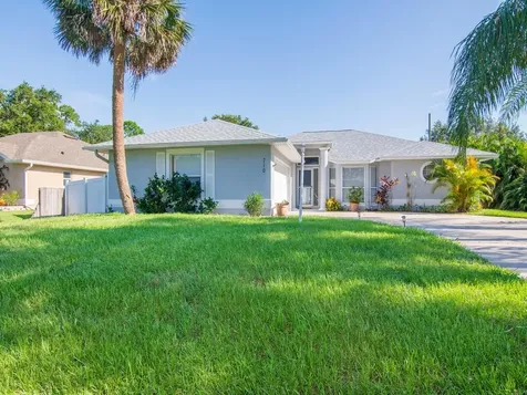 710 Doctor Avenue Sebastian FL 32958