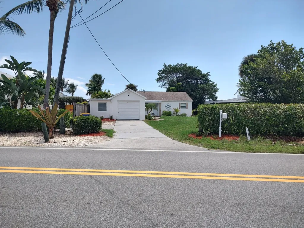 831 SE Saint Lucie Boulevard Stuart FL 34996